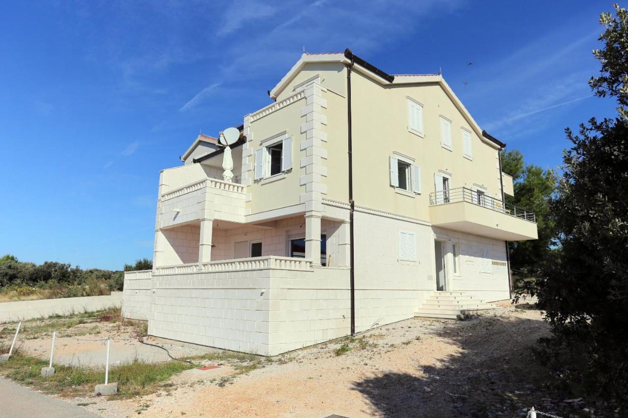 Apartments And Rooms With Parking Space Rogoznica - 10339 Exteriör bild