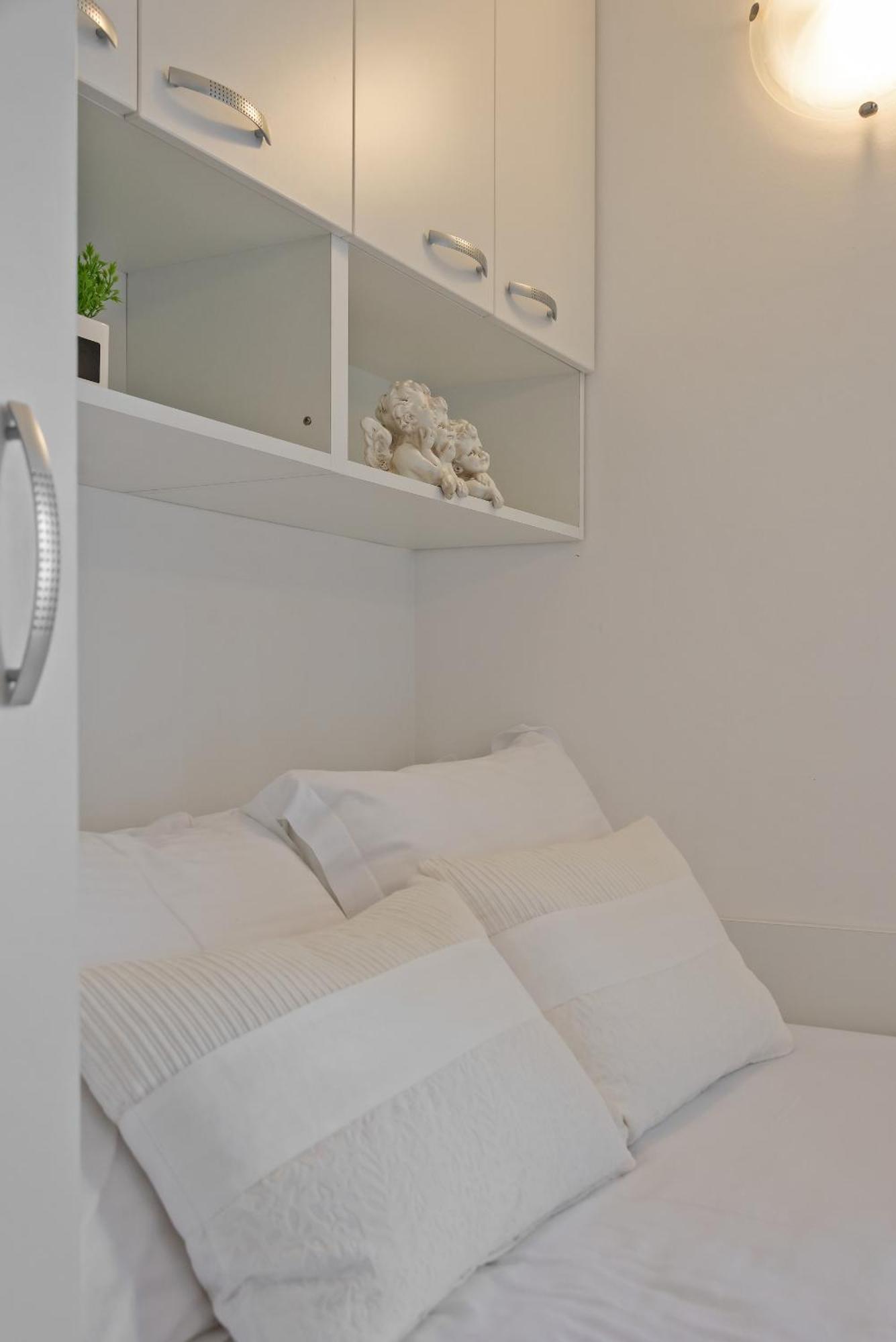 Apartments And Rooms With Parking Space Rogoznica - 10339 Rum bild